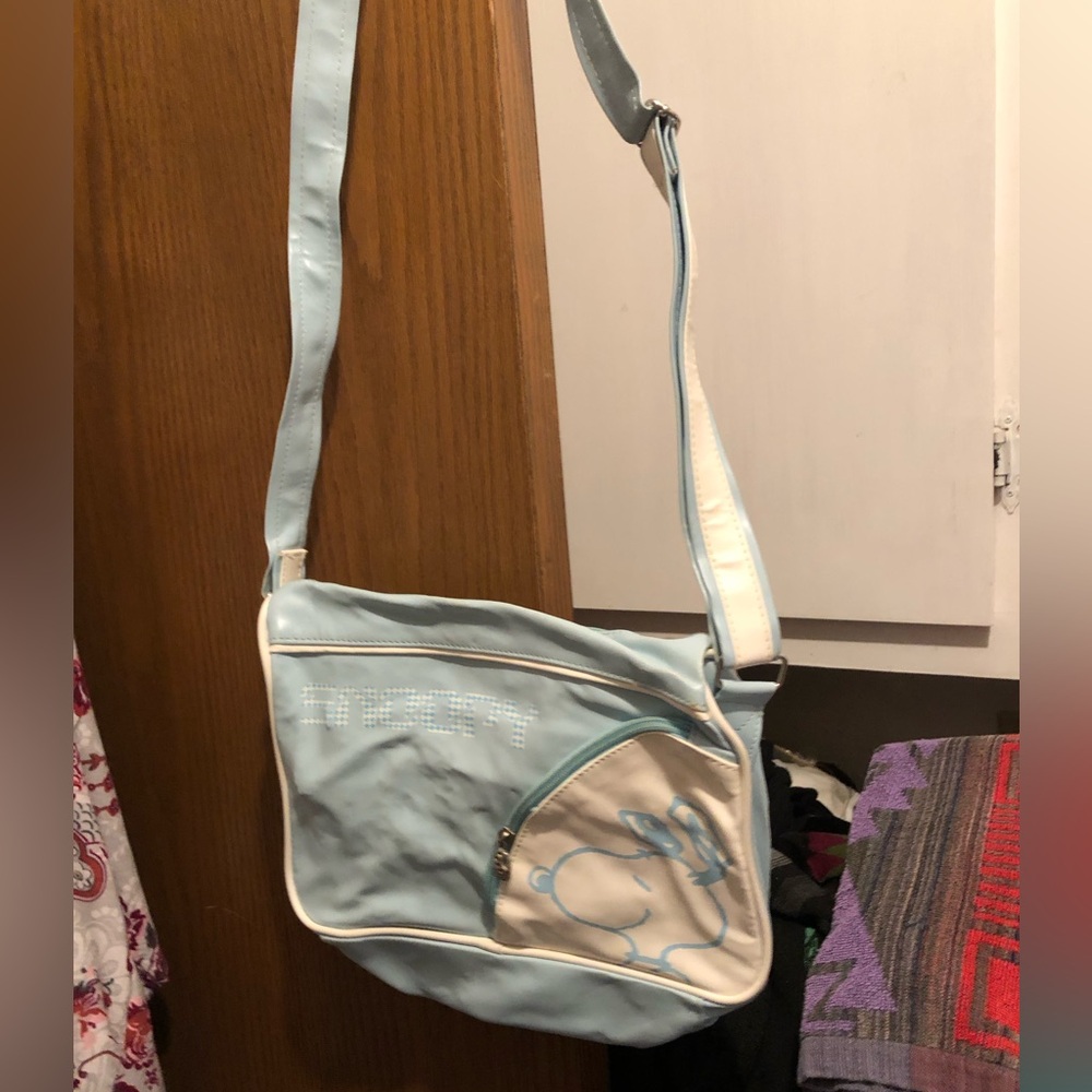 Vintage Snoopy Vinyl Purse - 913 $9 or 🦋 - to be donated 3/9/26